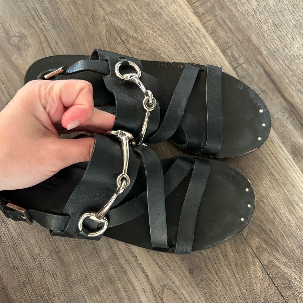 GUCCI Juliette Black Leather Horsebit Open Toe Flat Strappy Summer Sandals
